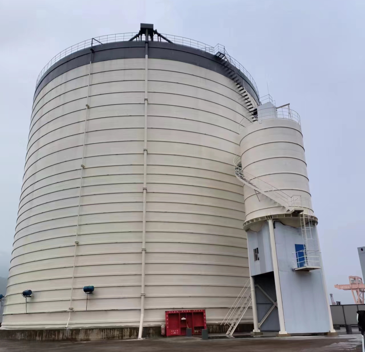 巴楚10万吨水泥钢板库